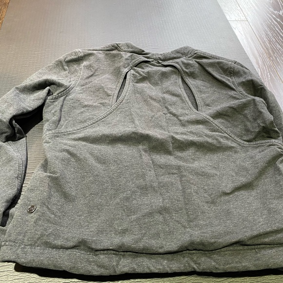 Lululemon Sweatshirt - Picture 2 of 4